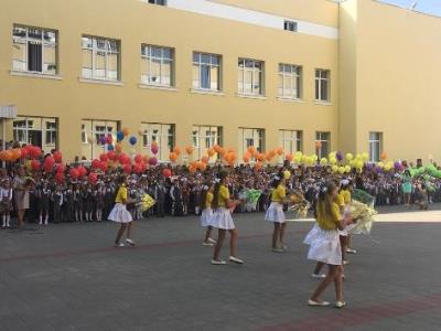 ПАО «Орёлстрой» поздравил учащихся школы Зареченского микрорайона с Днём знаний