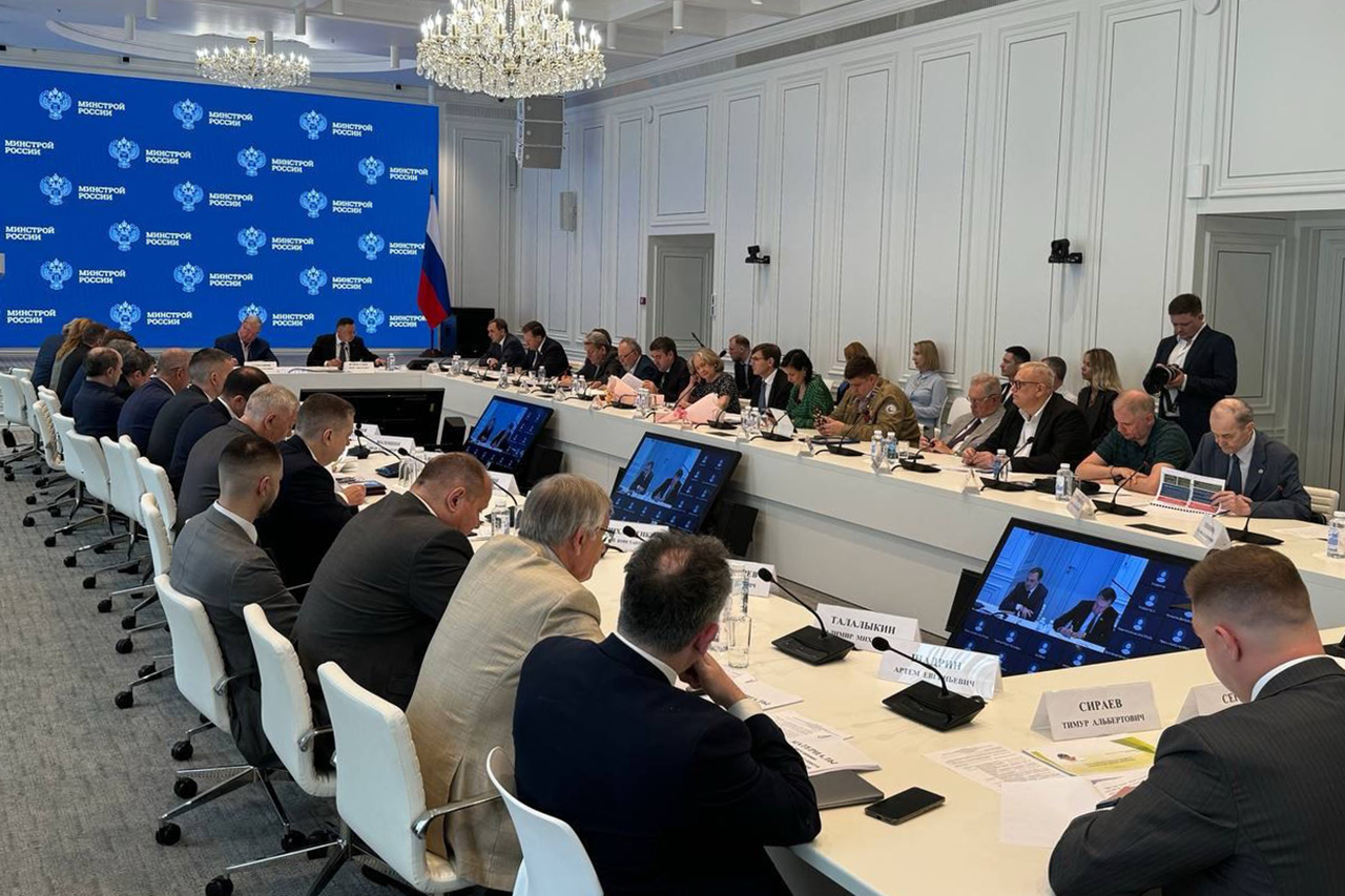 Первый вице-президент РСС Владимир Дедюхин принял участие в заседании Общественного совета при Минстрое России