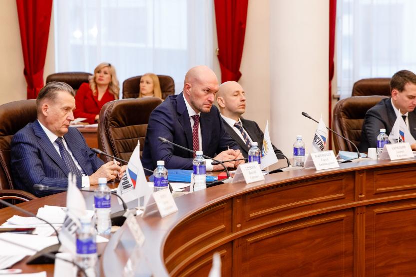 Представители РСС приняли участие в обсуждении перспектив развития стройкомплекса Сибири