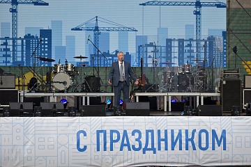 Первый вице-президент РСС В.А.Дедюхин принял участие в торжественном мероприятии, посвященном Дню строителя 11 августа 2022 года в городе Старом Осколе